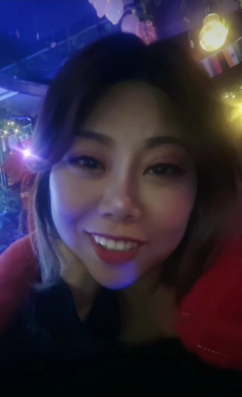 收快递的费仙女的第一张照片--亳州交友中心